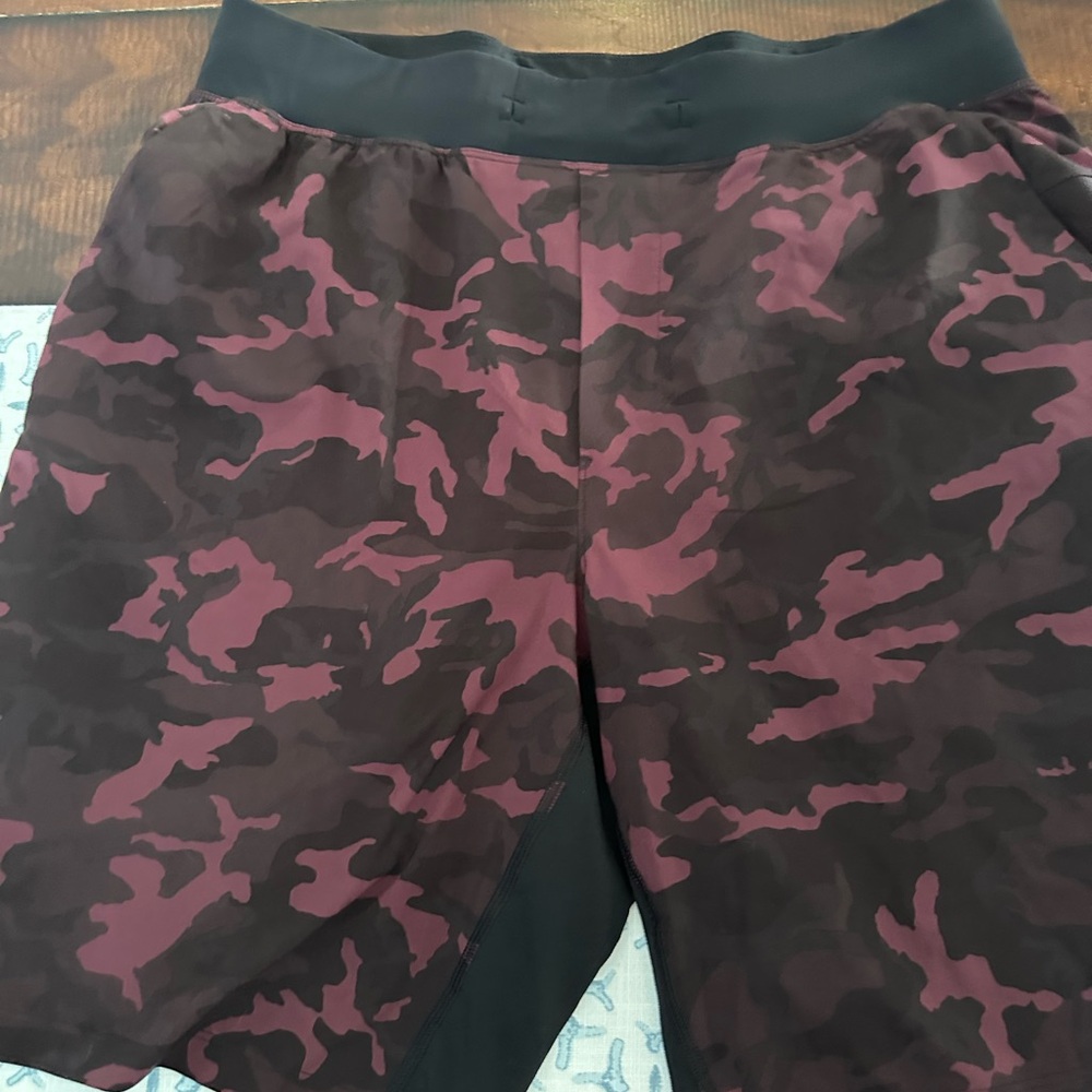 Lululemon - Picture 5 of 5